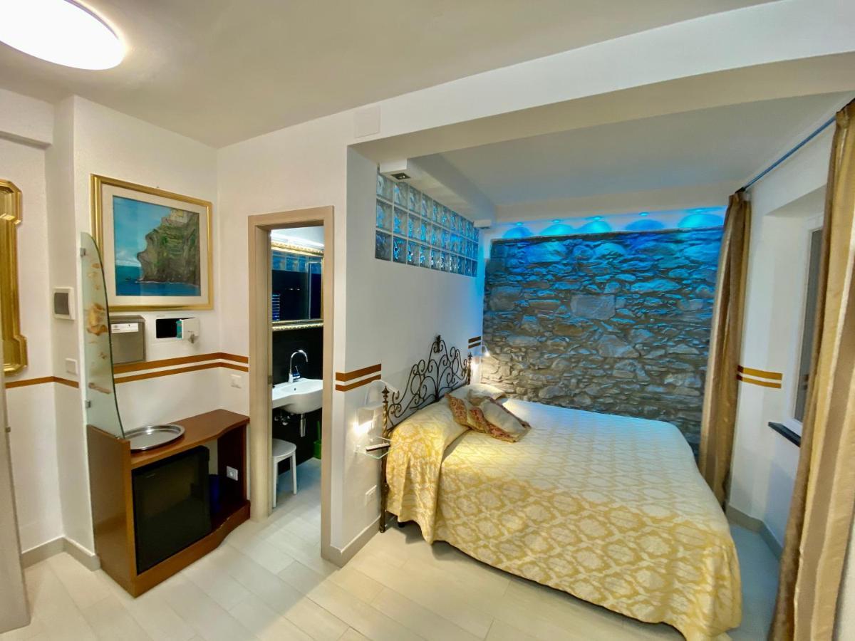 Giovanni Rooms Манарола Екстериор снимка