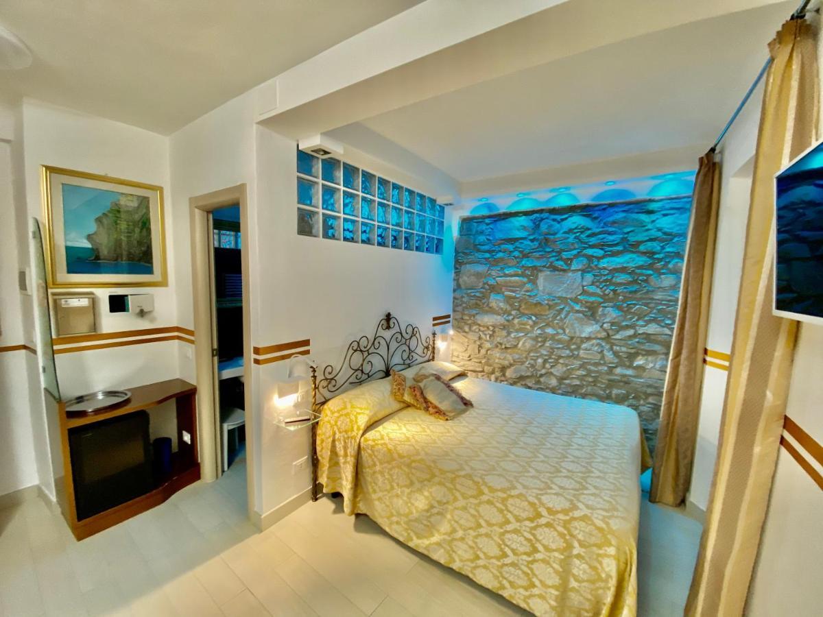 Giovanni Rooms Манарола Екстериор снимка